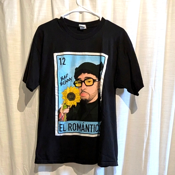 Other - Bad Bunny Sort sleeve T-shirt Size Large